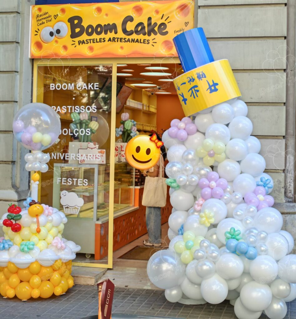 boomcake pasteleria decoracion con globos